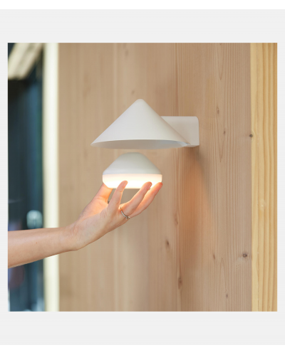 Grasp Wall Lamp - matt white